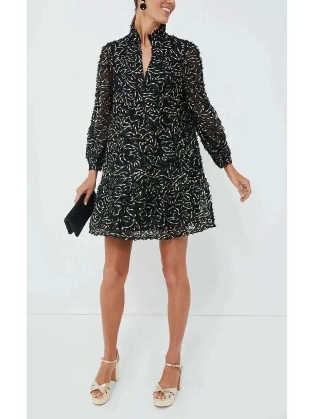 Tuckernuck Nightly Organza Palmerston Swing Dress Sz M Black and Gold Lined